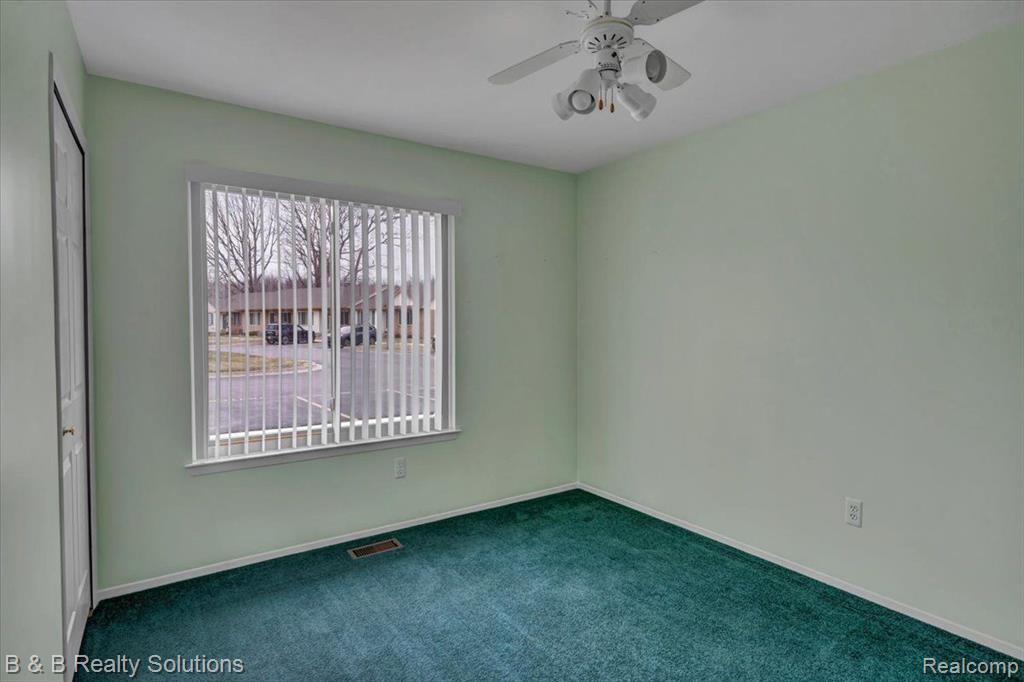 460 FAIRGROVE Street, Romeo, MI 48065 — Photo 15