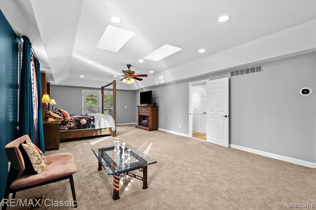 2345 E Commerce Road, Milford, MI 48381 — Photo 25