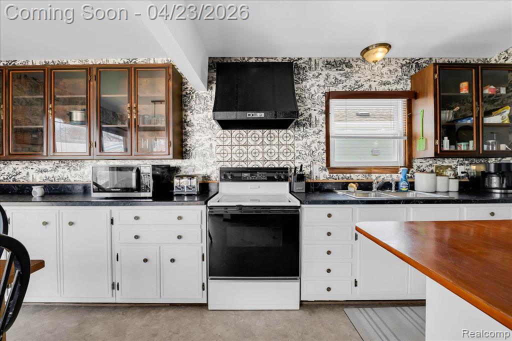 4663 Mayfair Street, Dearborn Heights, MI 48125 — Photo 6