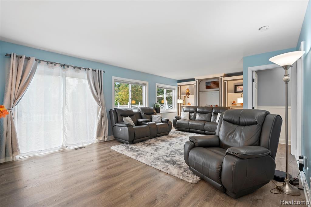 50580 Lagae Street, New Baltimore, MI 48047 — Photo 17