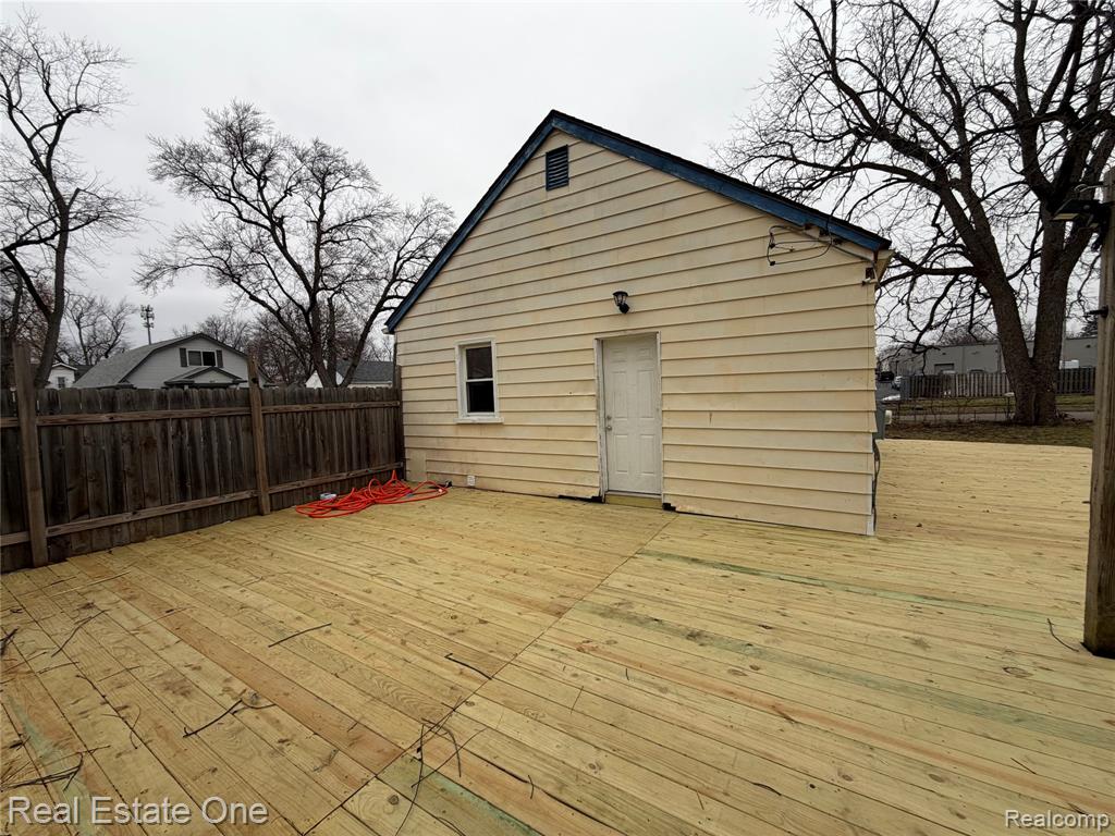 943 Premont Avenue, Waterford, MI 48328 — Photo 33
