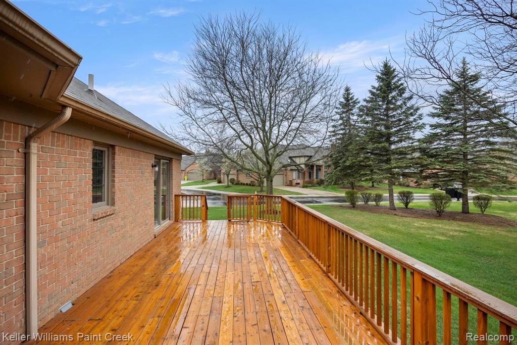 54710 Bellingham Drive, Utica, MI 48316 — Photo 41