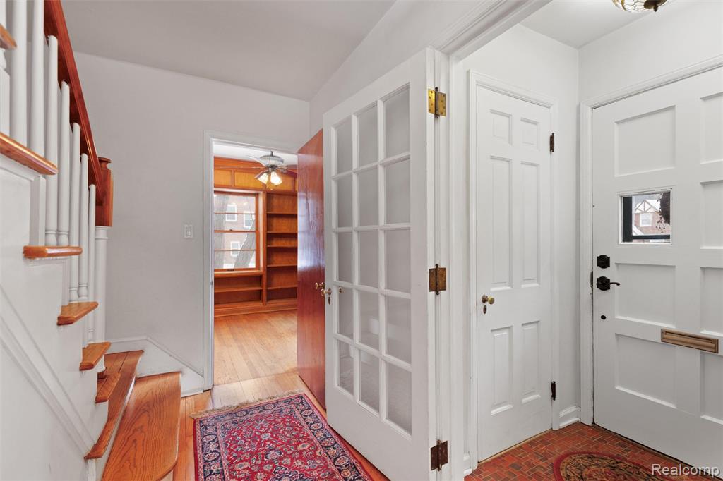 12935 Victoria Avenue, Huntington Woods, MI — Photo 15
