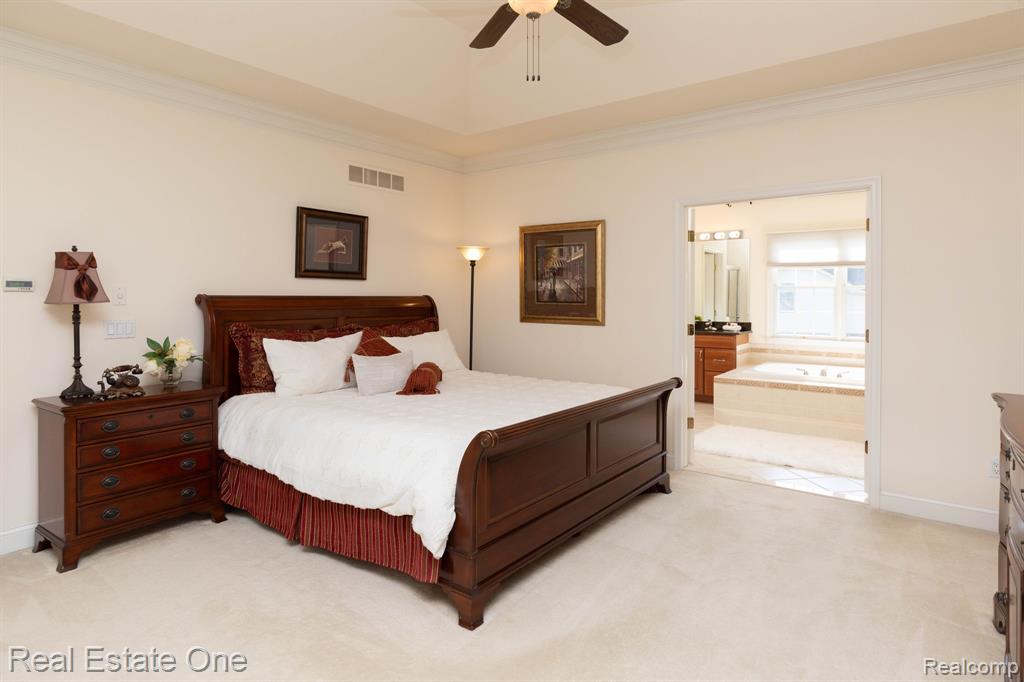 3755 S Century Oak Circle, Oakland, MI — Photo 23