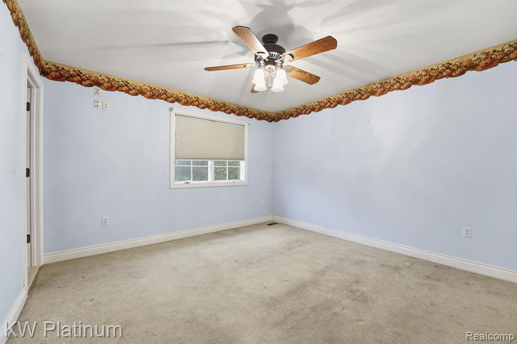 3365 Shorewood Avenue, Fort Gratiot, MI 48059 — Photo 20