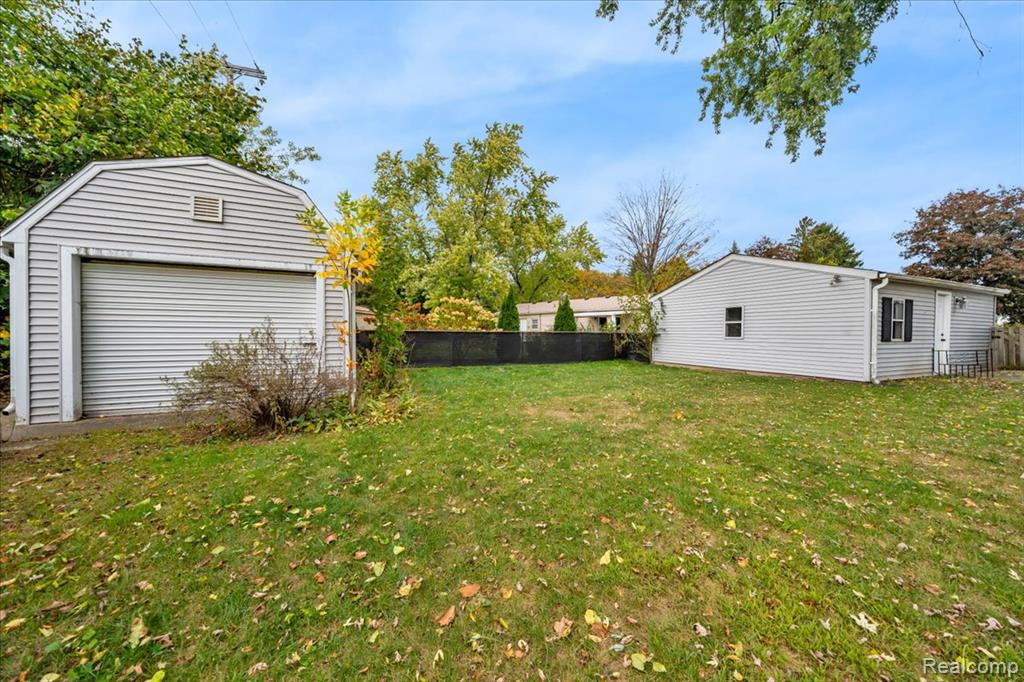 3712 Grafton Street, Orion, MI — Photo 31