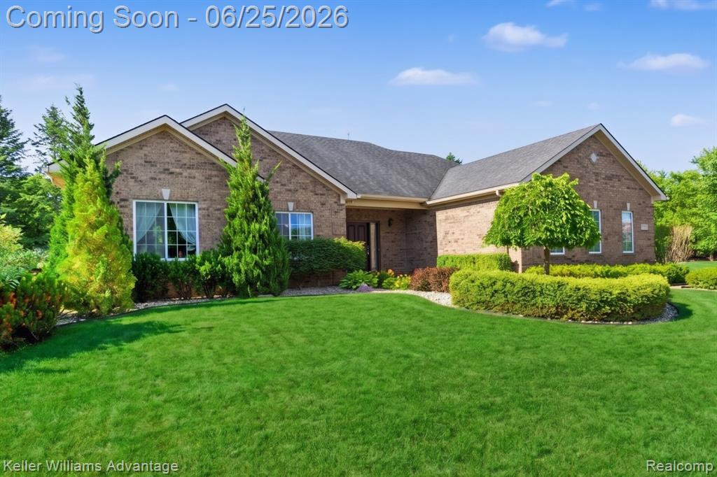 54525 Brentwood Drive, South Lyon, MI 48178