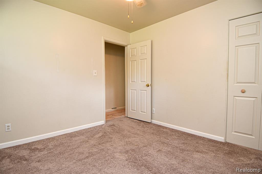 6443 Richfield Road, Flint, MI 48506 — Photo 20