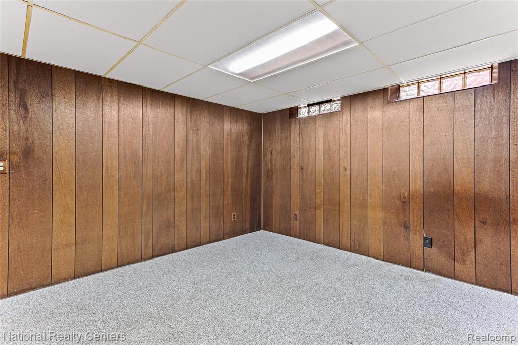 6104 Ardmore Park Circle, Dearborn Heights, MI 48127 — Photo 25