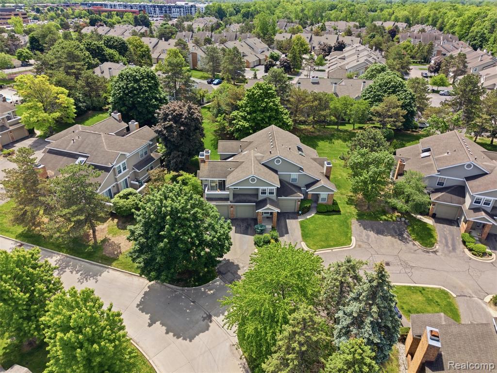 6605 Firestone Court, West Bloomfield, MI — Photo 37