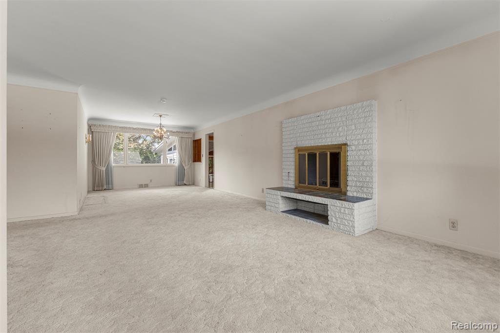 25429 Graceland Circle, Dearborn Heights, MI 48125 — Photo 3