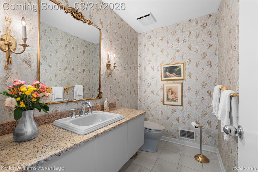 4974 Countryside Drive, West Bloomfield, MI 48323 — Photo 24