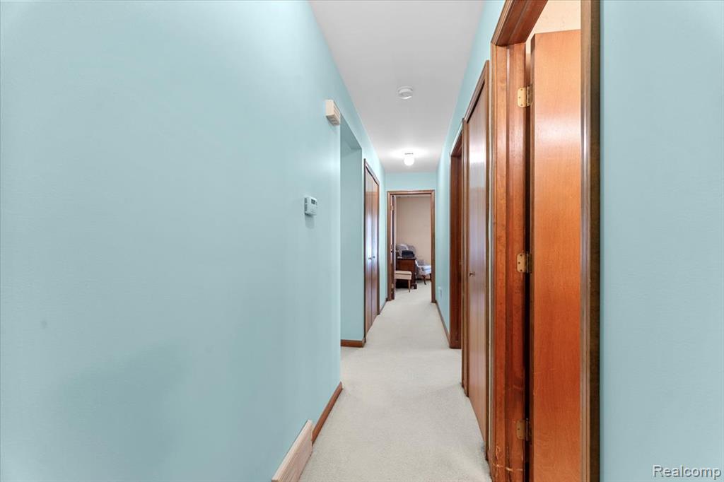 912 River Court, Wyandotte, MI 48192 — Photo 18