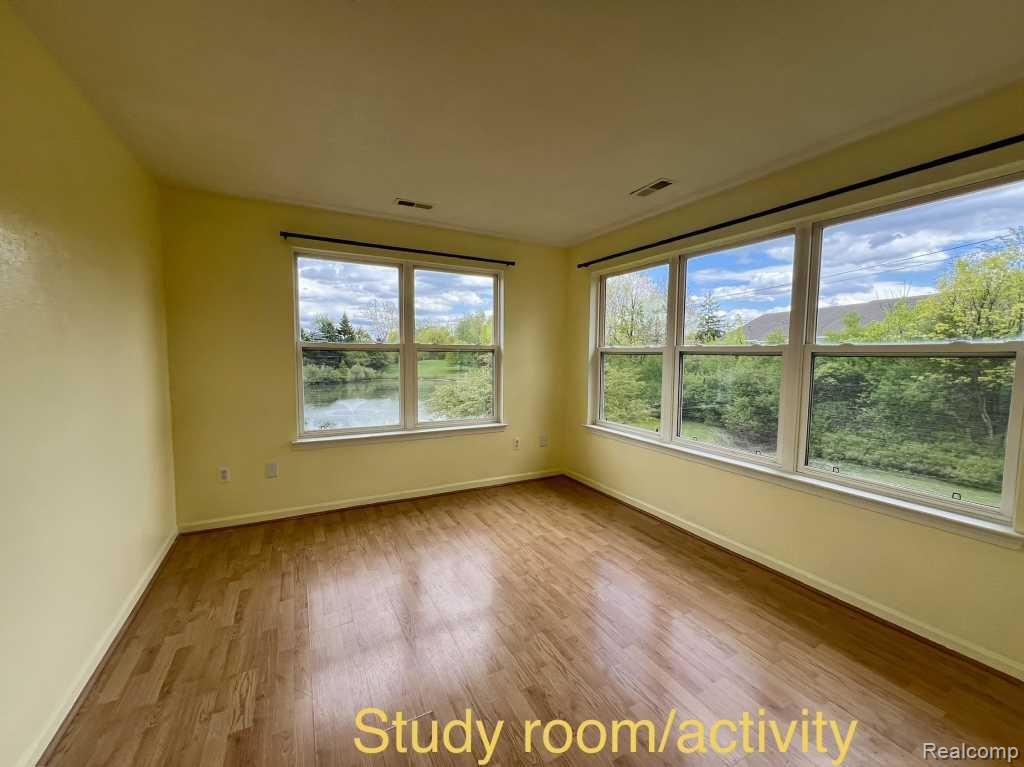 1245 Heatherwood Lane, Ann Arbor, MI 48108 — Photo 19