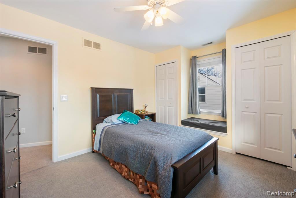 551 Auburn, Plymouth, MI 48170 — Photo 35