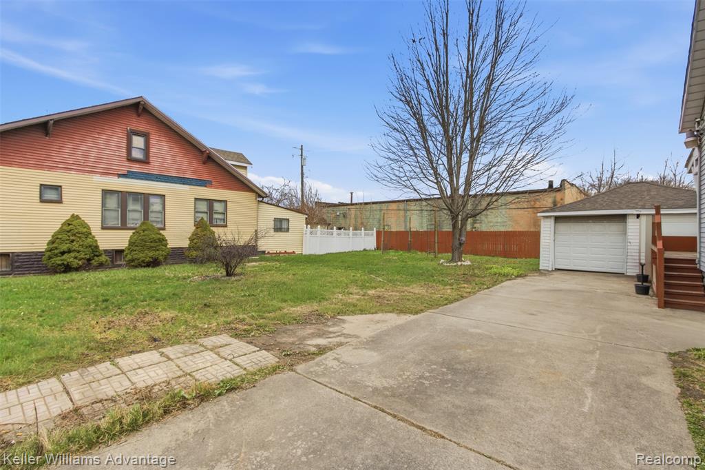 10388 Cedarlawn Street, Detroit, MI 48204 — Photo 15