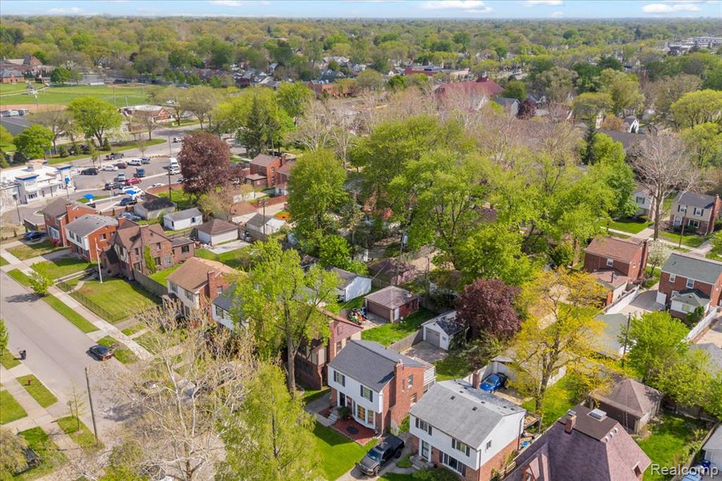 4995 Hillcrest Street, Grosse Pointe, MI 48236 — Photo 33