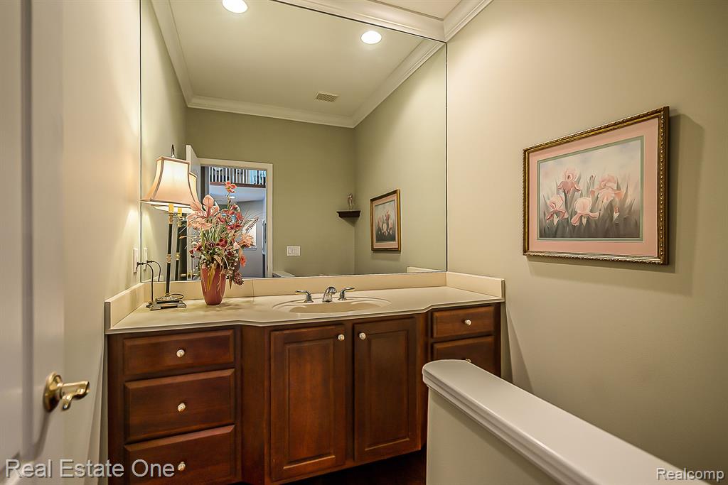 8444 CLIMBING Way, Pinckney, MI 48169 — Photo 33