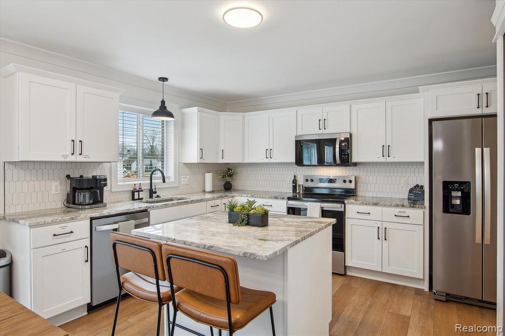 8841 Oakview Street, Plymouth, MI 48170 — Photo 13
