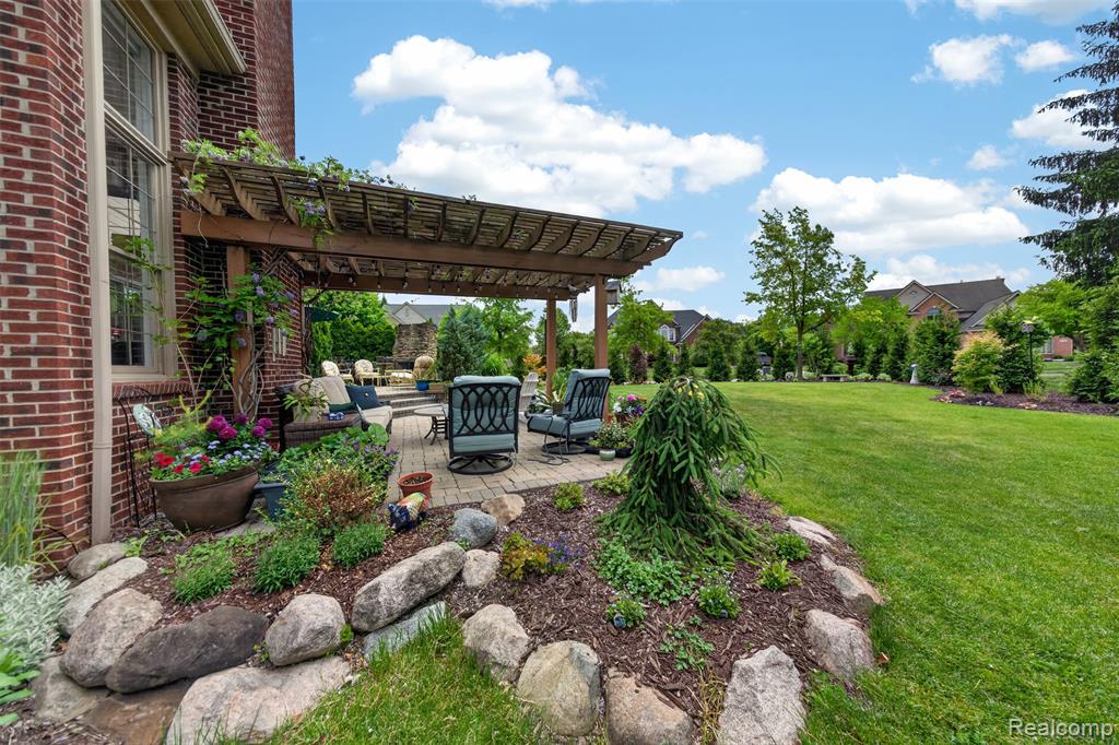 41621 Hempshire Street, Novi, MI — Photo 57