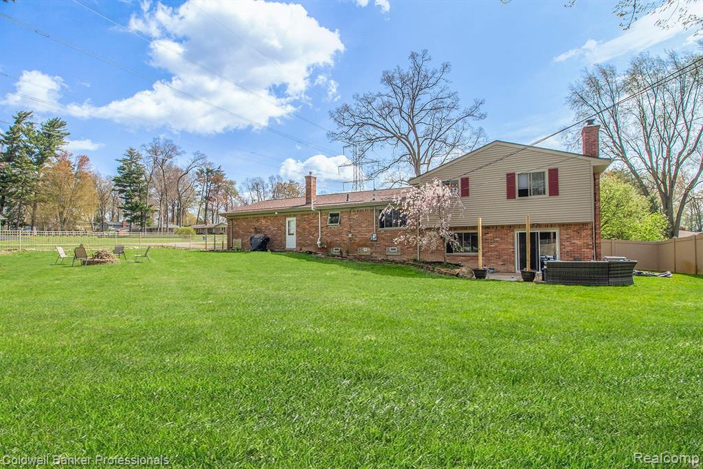 5775 KINGFISHER Lane, Clarkston, MI — Photo 29