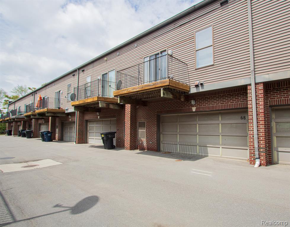 68 W Bethune Street, Detroit, MI 48202 — Photo 23