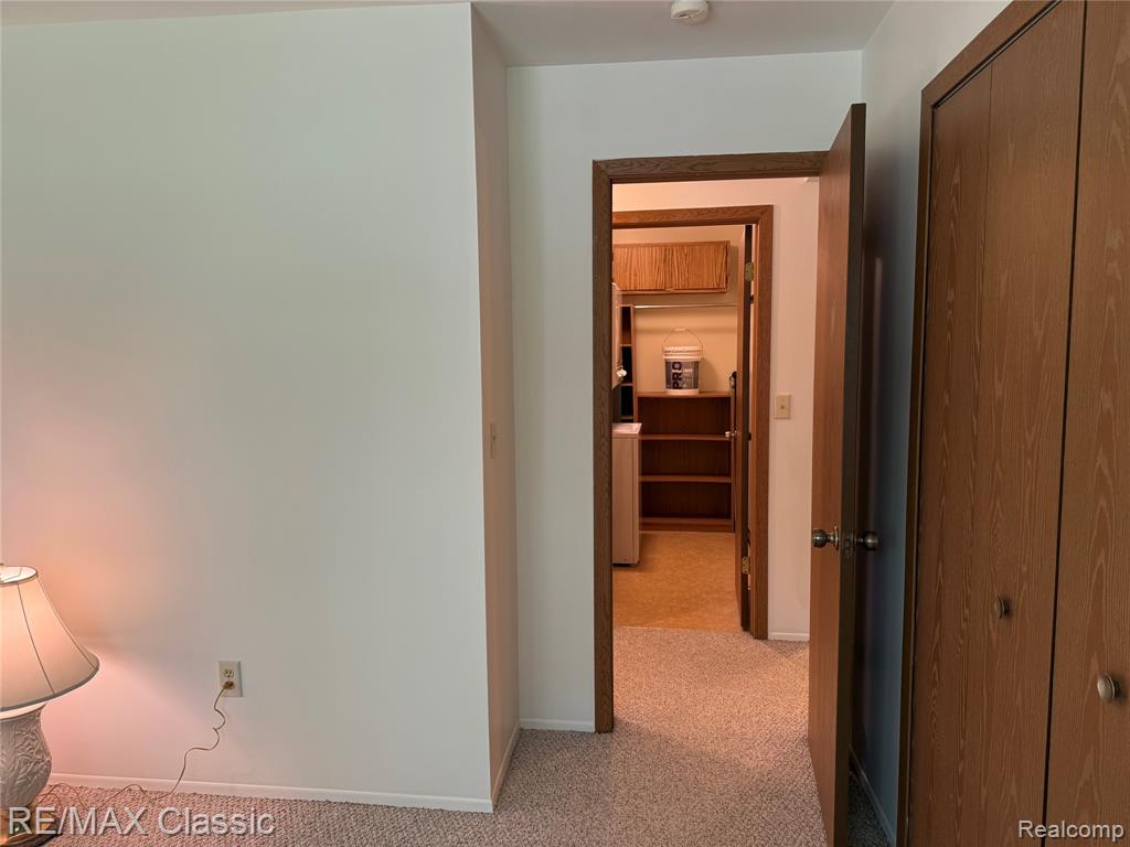 7806 Manor Circle, 103, Westland, MI — Photo 15