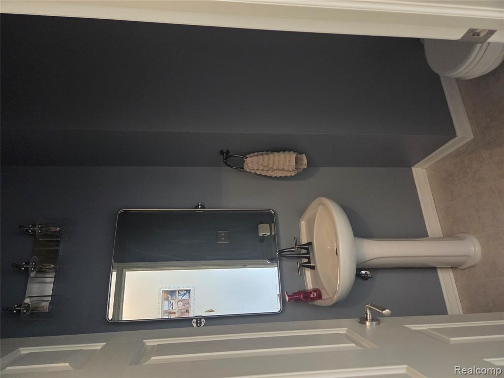 6230 Leighland Drive, Grand Blanc, MI 48439 — Photo 20