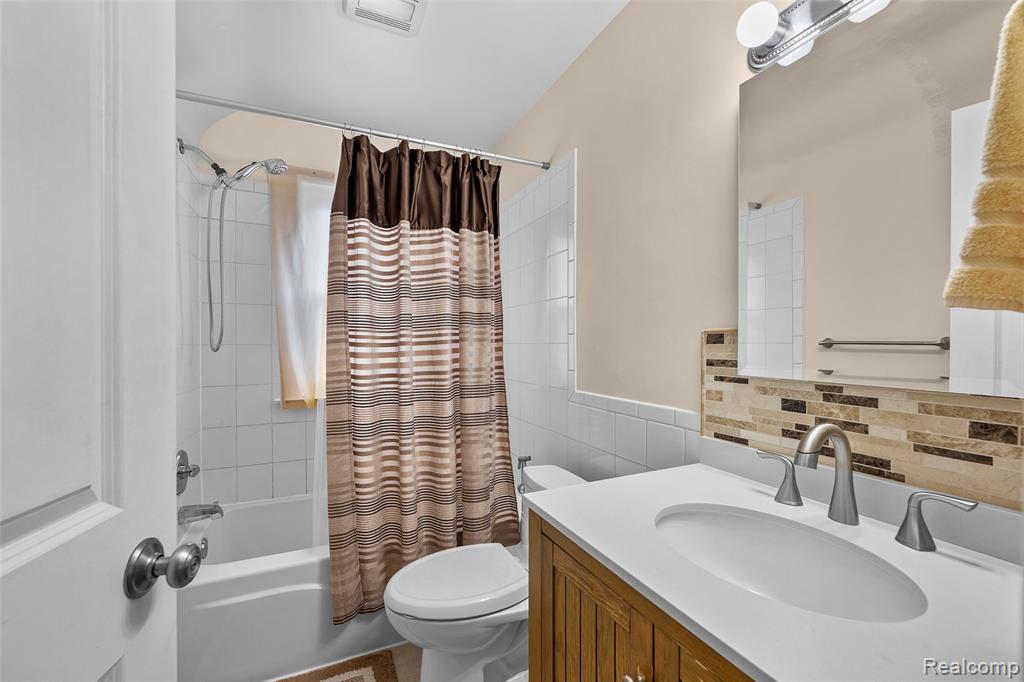 7741 Miller Road, Dearborn, MI 48126 — Photo 31