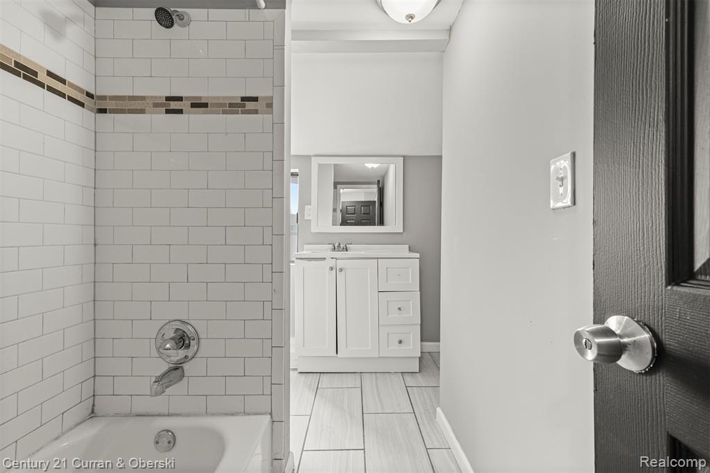 6837 Braun, Center Line, MI 48015 — Photo 19