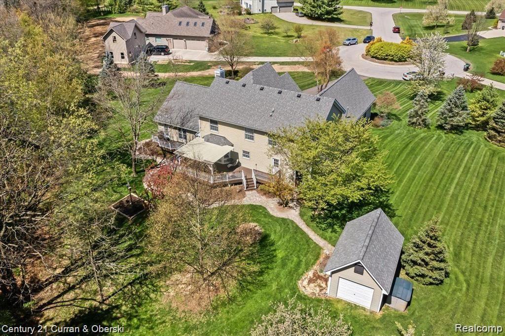 9810 GOLDFINCH Court, Saline, MI 48176 — Photo 45