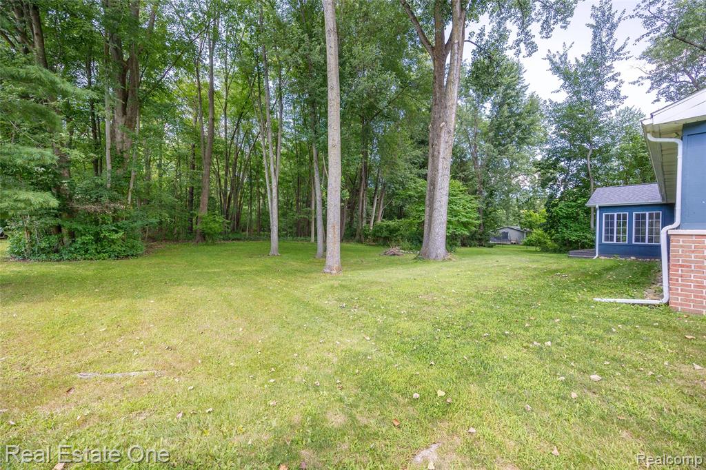 5811 Cowell Road, Brighton, MI 48116 — Photo 37