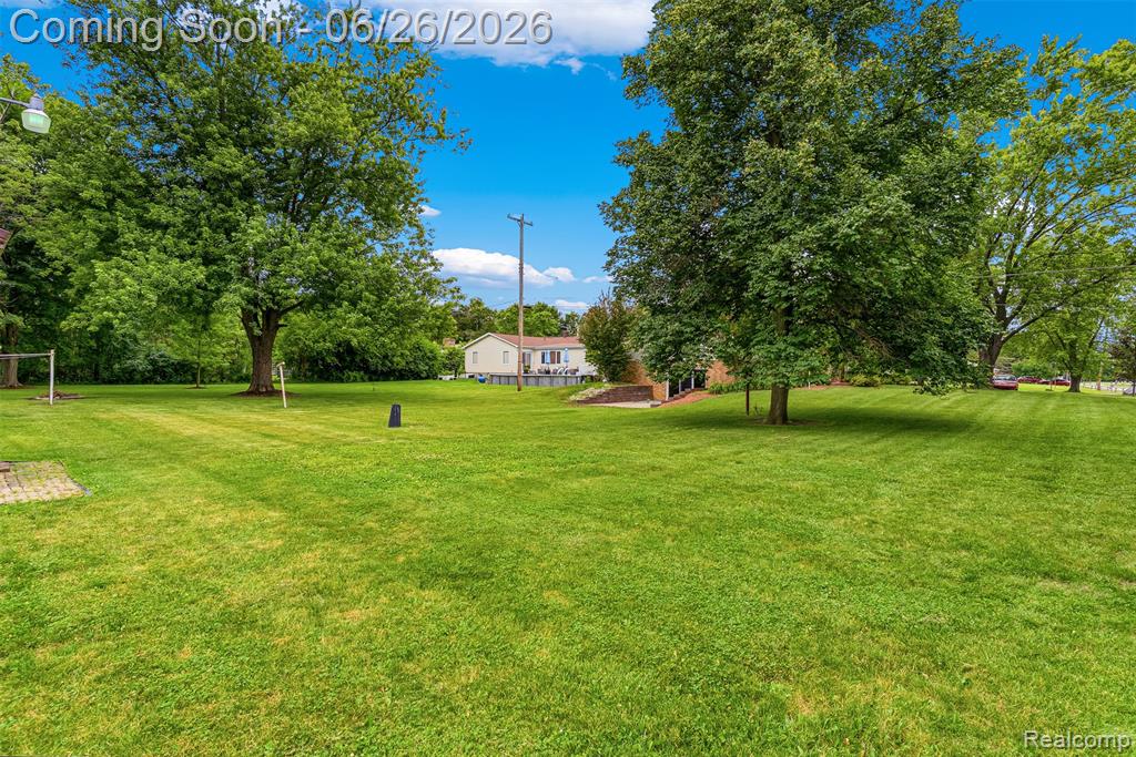5120 Hillcrest Circle, Flint, MI 48506 — Photo 42