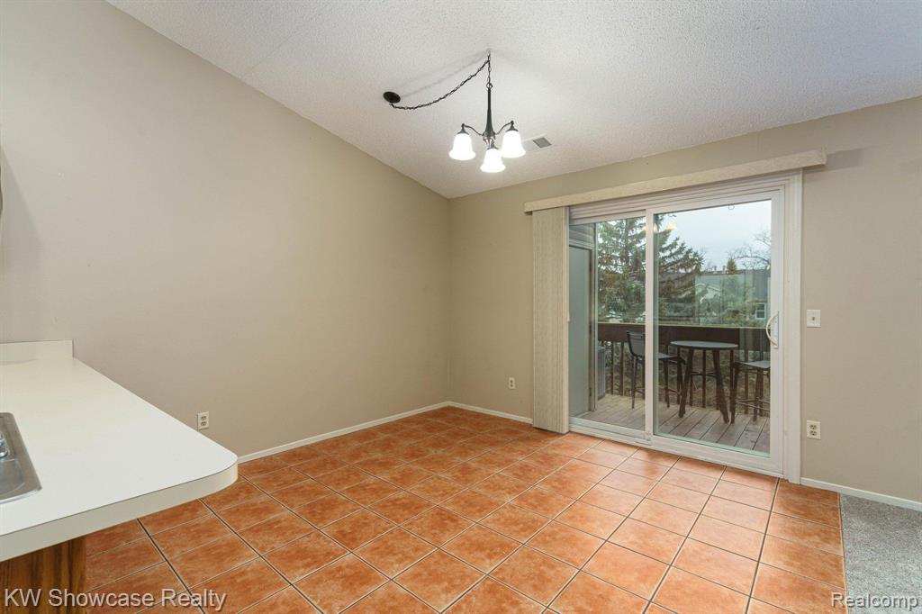 4980 OAK HILL Drive, 66, Waterford, MI 48329 — Photo 21