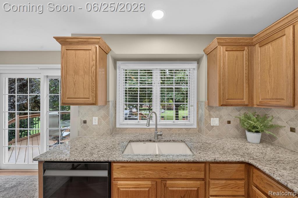 558 Sylvan Drive, Canton, MI 48188 — Photo 17