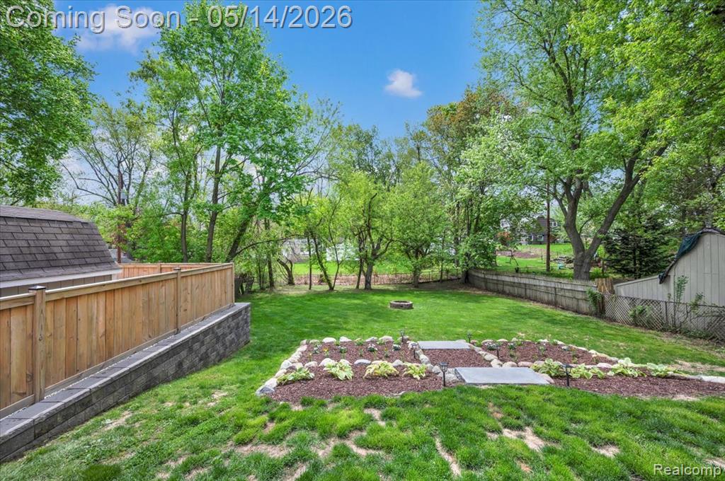 134 Glanworth Street, Lake Orion, MI 48362 — Photo 18