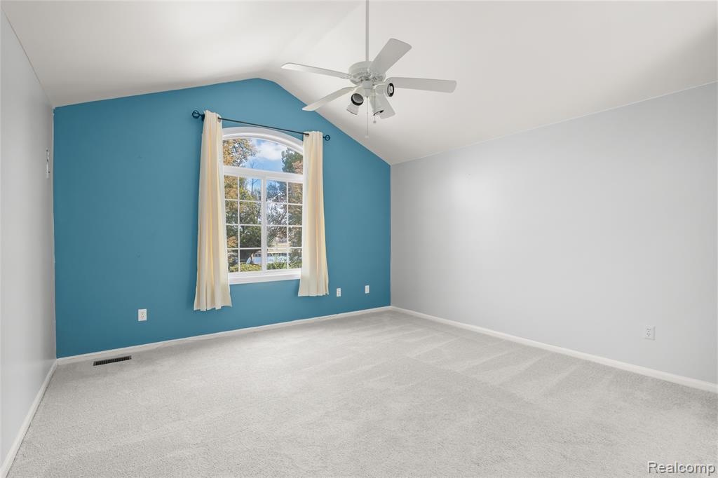 441 Parkview Drive Drive, Detroit, MI 48214 — Photo 29