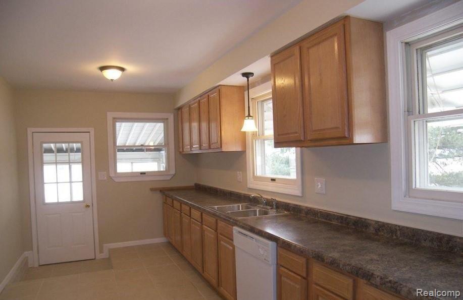 50285 7 Mile Road, Northville, MI 48167 — Photo 27