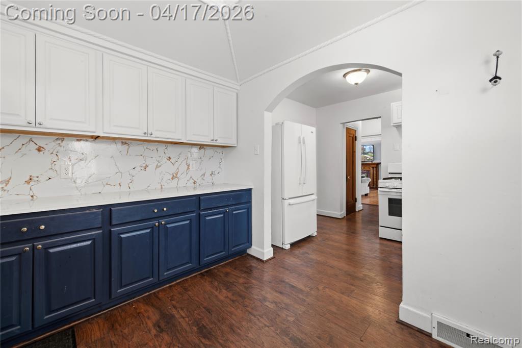 8549 Marygrove Drive, Detroit, MI 48221 — Photo 13