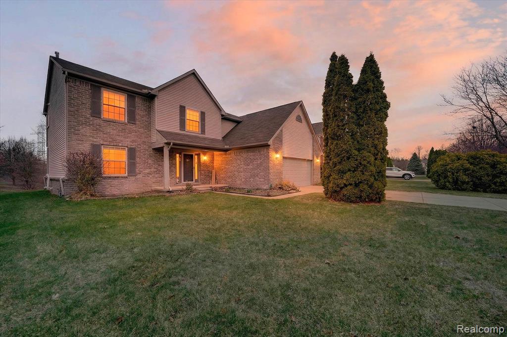 1029 White Trail, Wixom, MI 48393 — front exterior