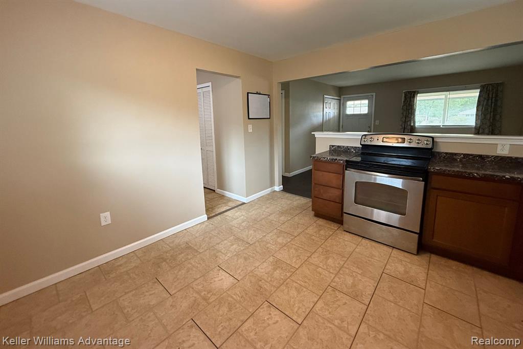 649 Oswego Avenue, Ypsilanti, MI 48198 — Photo 12