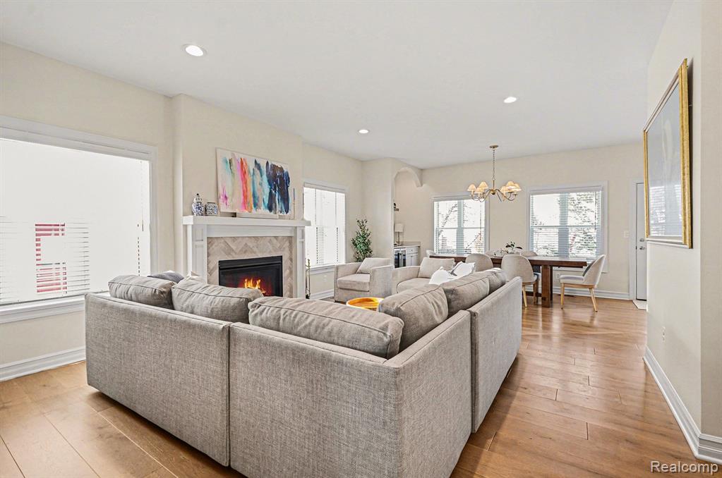 4707 Olivia Avenue, Royal Oak, MI 48073 — Photo 7