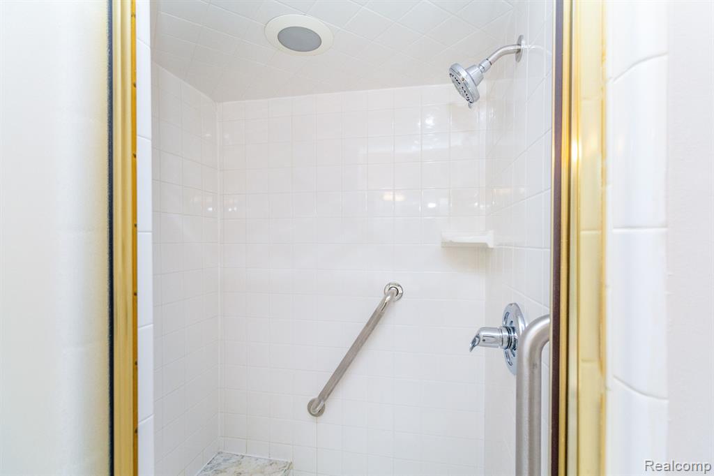 4426 GLENOAKS, Warren, MI 48092 — Photo 12