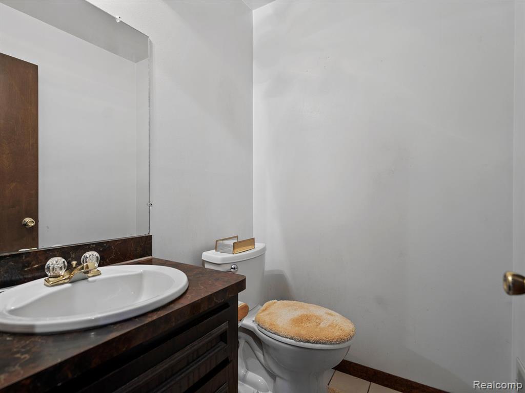 47202 WARWICK, Shelby Twp, MI 48315 — Photo 18