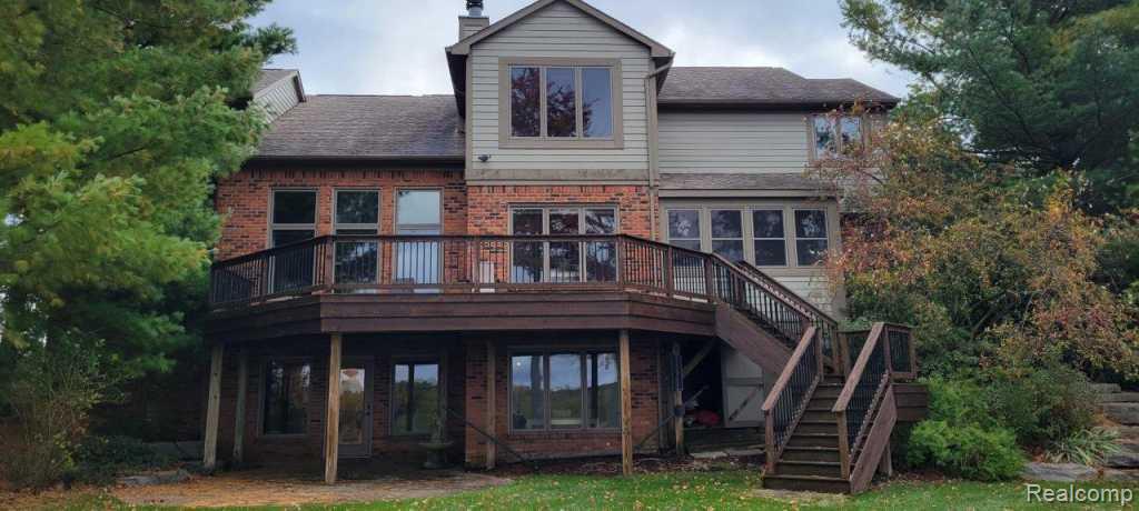 768 Shrewsbury Drive, Clarkston, MI 48348 — Photo 2
