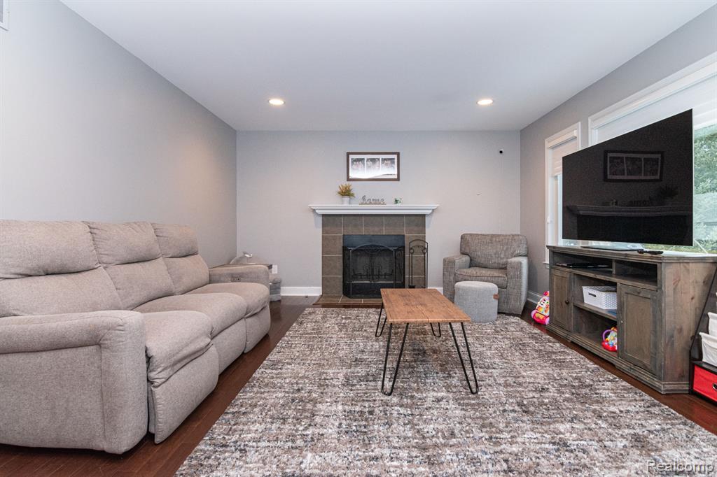 552 CROWN RIDGE Court, White Lake, MI — Photo 31