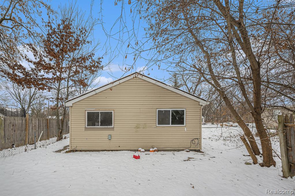 14387 Auburn Street, Detroit, MI 48223 — Photo 15