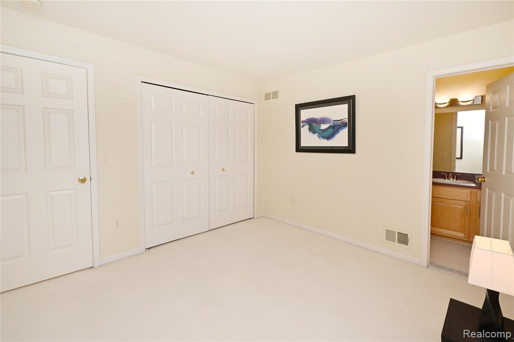 59779 Glacier Spring Drive S, Washington, MI — Photo 26