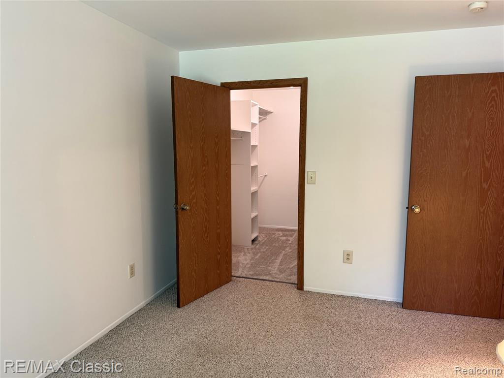 7806 Manor Circle, 103, Westland, MI — Photo 19