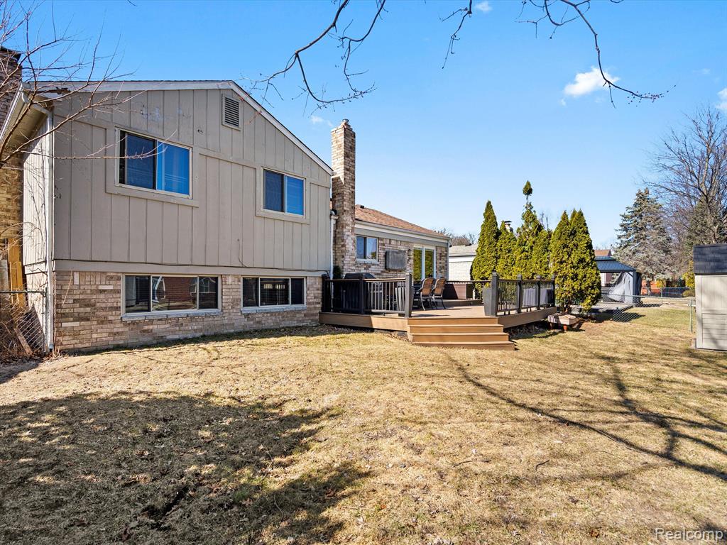 42268 SYCAMORE Drive, Sterling Heights, MI 48313 — Photo 37